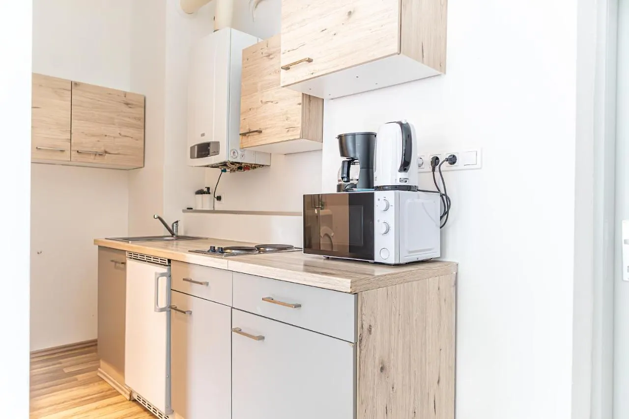Stunning 2Br Apt Comfortable Design/Great Location Vienna Apartment